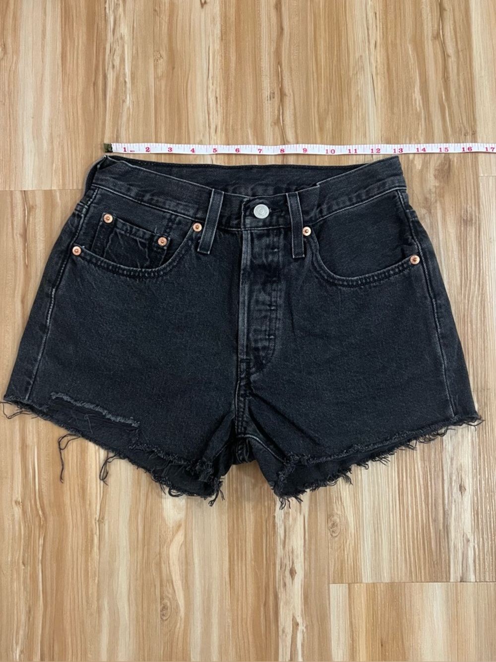 Levi’s High-Rise Black Denim Cutoff Shorts - Picture 3 of 5